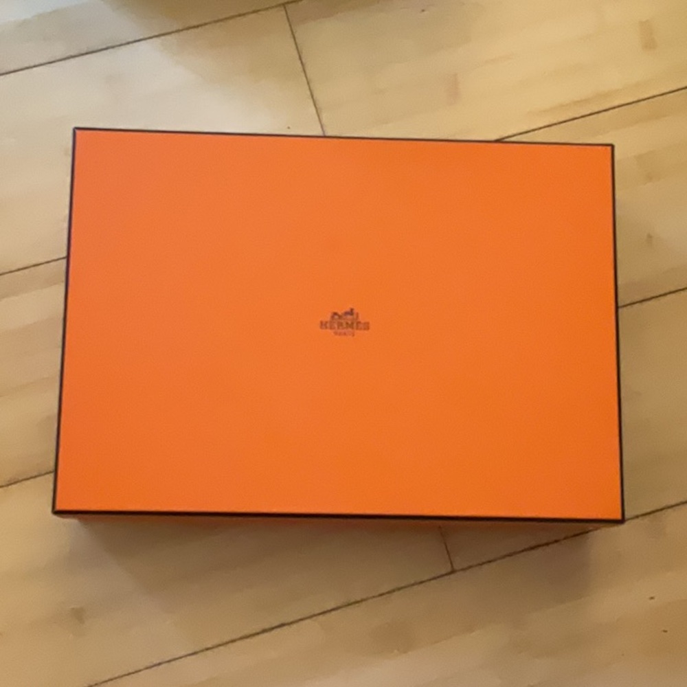 Hermes box